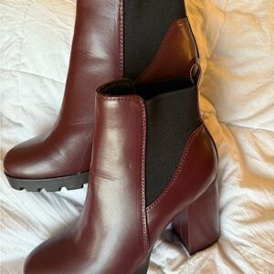 Chic Maroon Heeled Boots